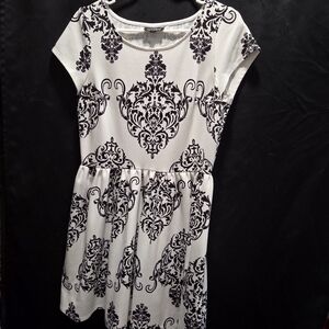 Sequin Hearts Black & White Damask Print Fit Flare Cap Sleeve Dress Large